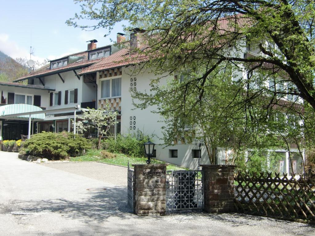 Отель Grainauer Hof Экстерьер фото